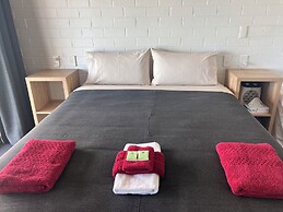 61 OCEAN ROAD MOTEL
