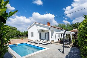 Pool House Kristina