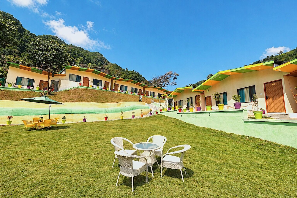 Aqua Tree Resort