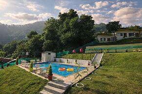 Aqua Tree Resort