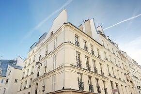 Charming Flat With AC - Center of Paris