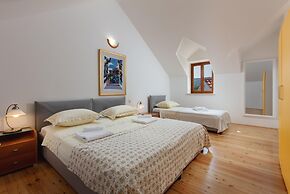 Charming Villa With Swimming Pool