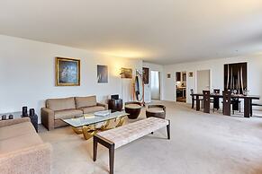 Superb Arc de Triomphe Apartment