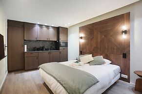Modern Suite Center of Paris Montmartre