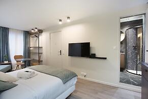 Modern Suite Center of Paris Montmartre