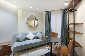 Modern Suite Center of Paris Montmartre