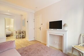 Charming Apartment Center of Paris