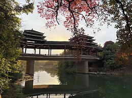 Castle peak yard Inn Guilin