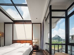Castle peak yard Inn Guilin