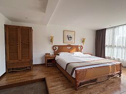 Castle peak yard Inn Guilin