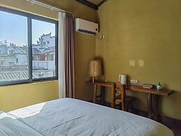 Castle peak yard Inn Guilin
