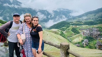 Castle peak yard Inn Guilin