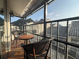 Castle peak yard Inn Guilin