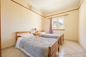 Pomos Harbour View Villa