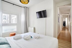 Sublime Appartement Champs Elysees