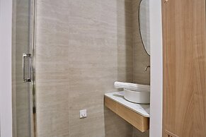 Superb Apartment on the Champs Elysees