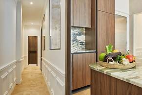 Superb Apartment on the Champs Elysees