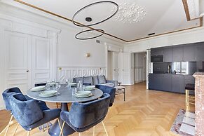 Sublime Apartment Montaigne/arc de Triomphe