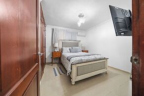 COZY ELEGANT 2BR SPACE