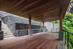 Villa Daniele by BaliSuperHost