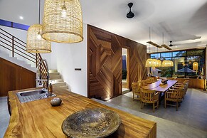 Villa Daniele by BaliSuperHost