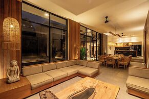 Villa Daniele by BaliSuperHost