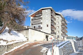 Simona Luxury Apartment few Steps From sk