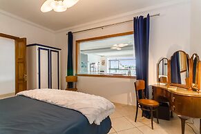 Magnificent Sunny Seafront Apart Sliema