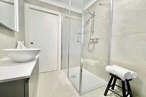 Modern House Apartment 1