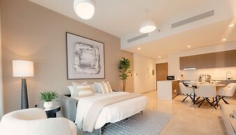 Downtown Luxe 1BR Vibes at Grande