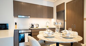 Downtown Luxe 1BR Vibes at Grande