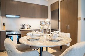 Downtown Luxe 1BR Vibes at Grande