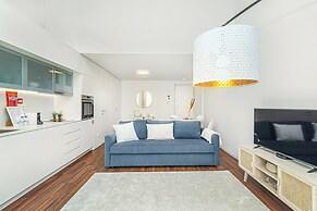 Bombarda 250 by LovelyStay