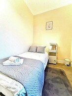 Durham, 3-beds, Sleeps 5 - Close to Uni & Centre