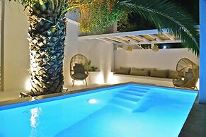 Natura Luxury Villas