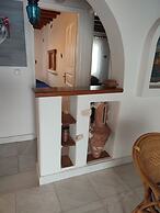 Ornos Beachside 2 Bd Stylish House