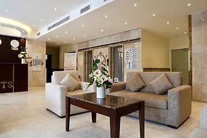 Moments Hotel