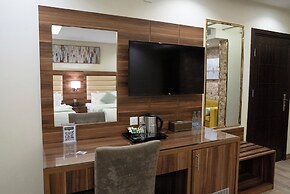 Moments Hotel