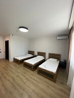 Hotel Adeli