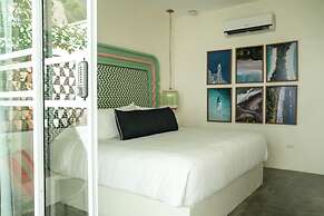 The Beach Break Surf Hotel