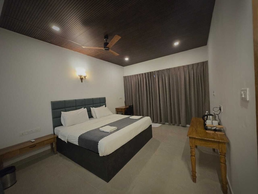 ORANGE SKY INN
