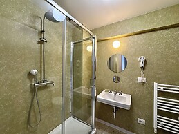 Navigli Apartments