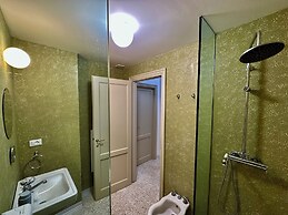Navigli Apartments
