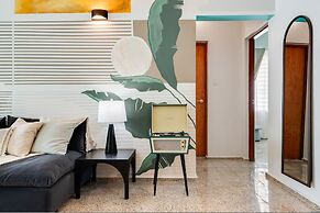 Modern Condado Apartment Pool Free Parking