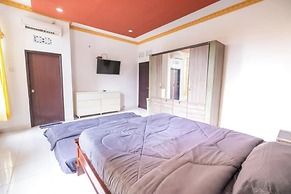 Hotel Mega Dana