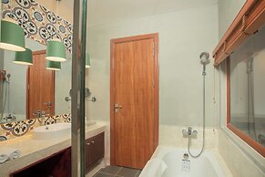 Cambana La Rivière Hotel