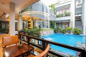 Cambana La Rivière Hotel