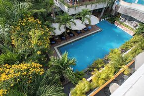 Cambana La Rivière Hotel
