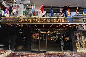Grand Özer Hotel