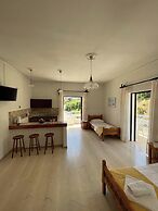 Aeolos Apartments